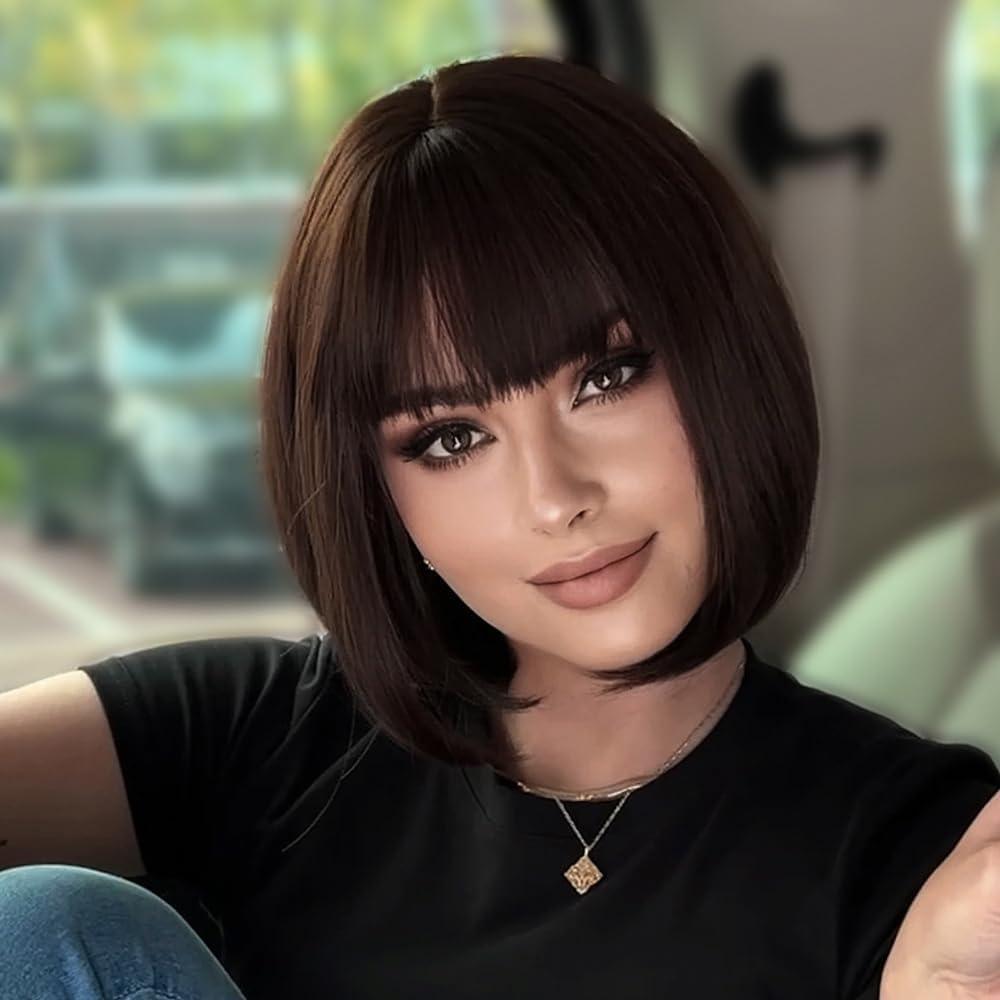 imageColorfulpanda Courte Perruque Femme Orange 14 Pouces Synthtique Perruque Bob avec Frange Naturelle Perruques pour Femme Cosplay Wig with BangsAuburn Rouge CouleurMarron fonc